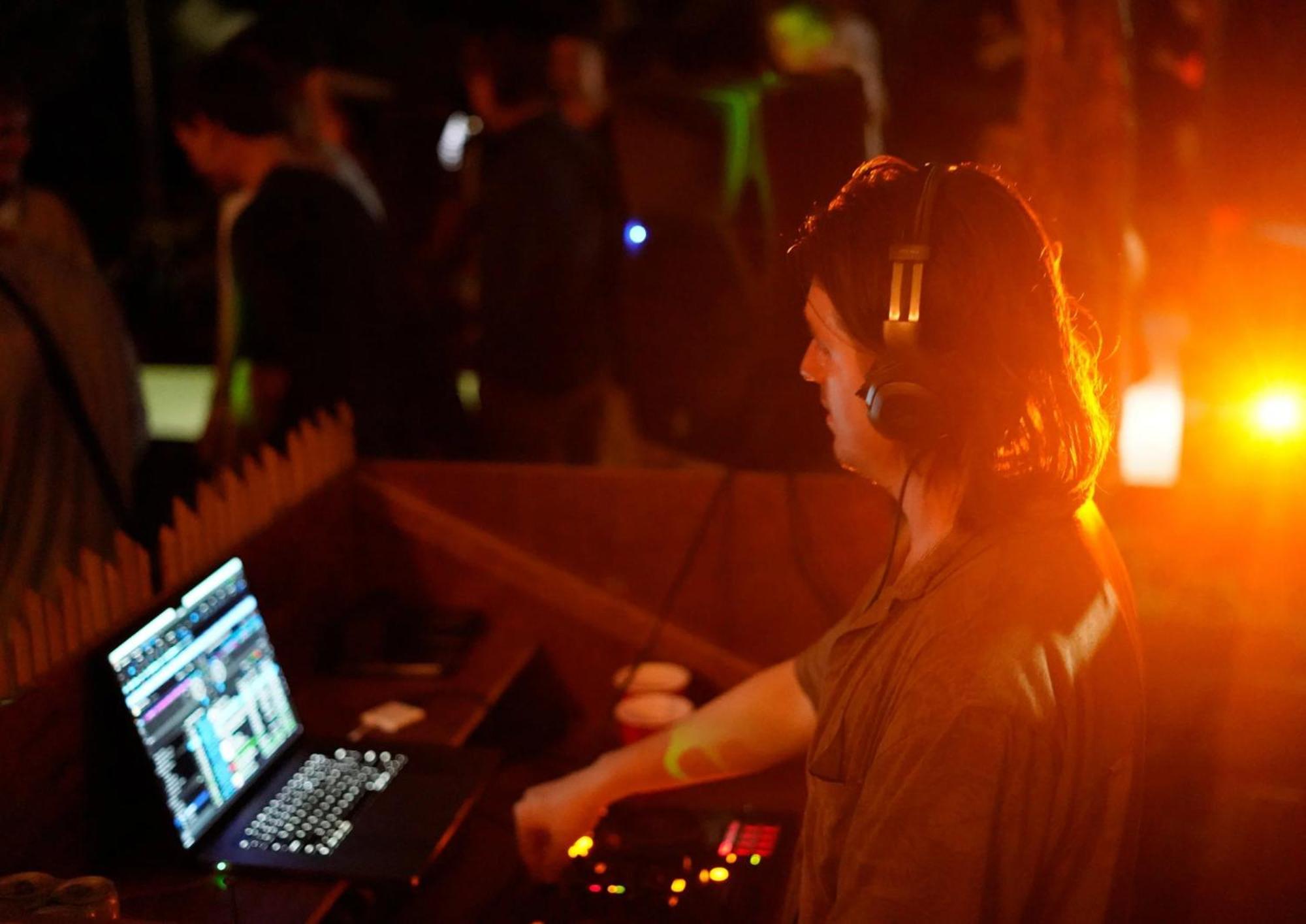 Raindance Hostel Santa Cruz Ngoại thất bức ảnh