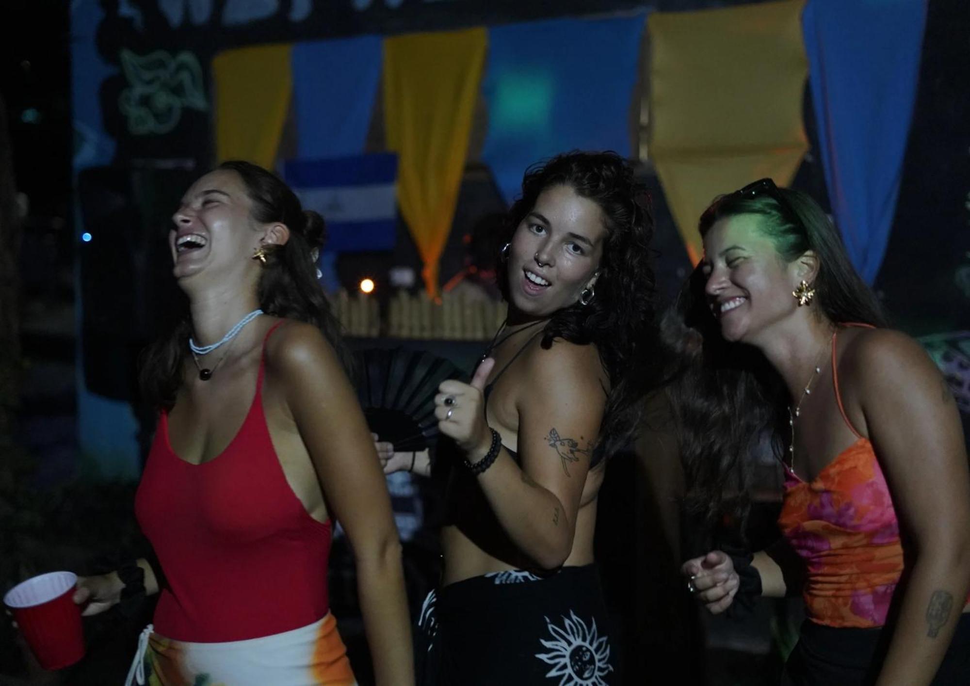 Raindance Hostel Santa Cruz Ngoại thất bức ảnh